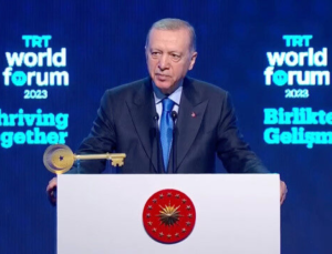 Cumhurbaşkanı Erdoğan’dan Batı medyasına reaksiyon: Gazze’de 70’i aşkın medya mensubu öldü neden sesiniz çıkmıyor?