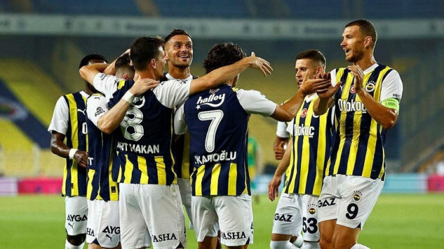 Avrupa devinden Fenerbahçe’ye sürpriz teklif: Yıldız futbolcu ayrılıyor