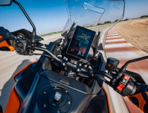 Android Automotive OS, KTM ile Artık de Motosikletlere Geldi