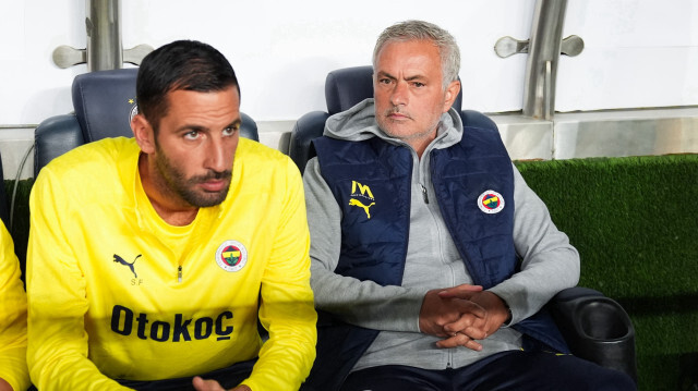 Mourinho Fenerbahçe’den ayrılacak mı? Kararını verdi