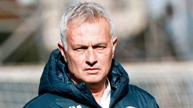 Fenerbahçe’de Slavia Prag maçı öncesinde takımda problem: Jose Mourinho’yu düşündüren 11