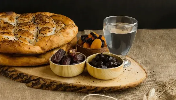 Ramazanda sıvı tüketimi nasıl olmalı? Uzman isim Ramazanda en çok yapılan yanlışları açıkladı