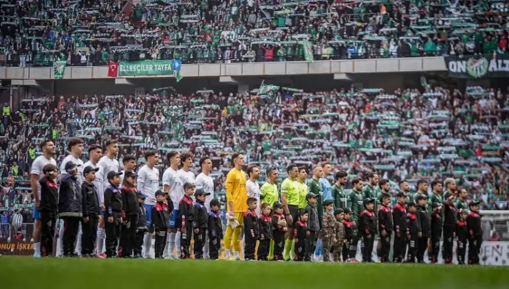 2. Lig’de çılgın maç: 35 bin kişi tribünden izledi