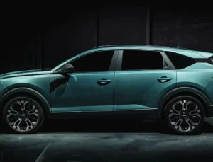400 milyon euroluk yatırımın son modeli: Türkiye’de üretilecek ÖTV muafiyetli Dacia Striker tanıtıldı