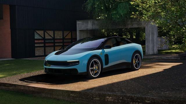 Ferrari’den Luce Tenkitlerine Purosangue Örneği: “Enzo Ferrari Mezarında Karşıt Döndü Demişlerdi”