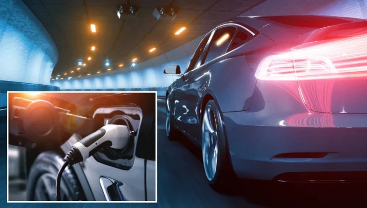 Togg tepede Tesla geride kaldı: Sürpriz model listeyi karıştırdı işte en çok satan elektrikli arabalar
