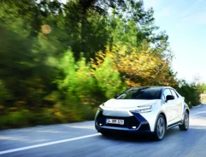 Toyota C-HR 10 yılı devirdi